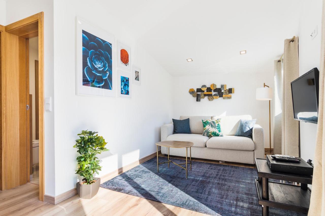 Perfect 1 Bed In Chiado With Terrace And Aircon Apartment Lisbon Exterior photo